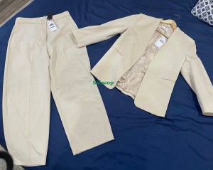 Tailleur femme beige - Marque Mango